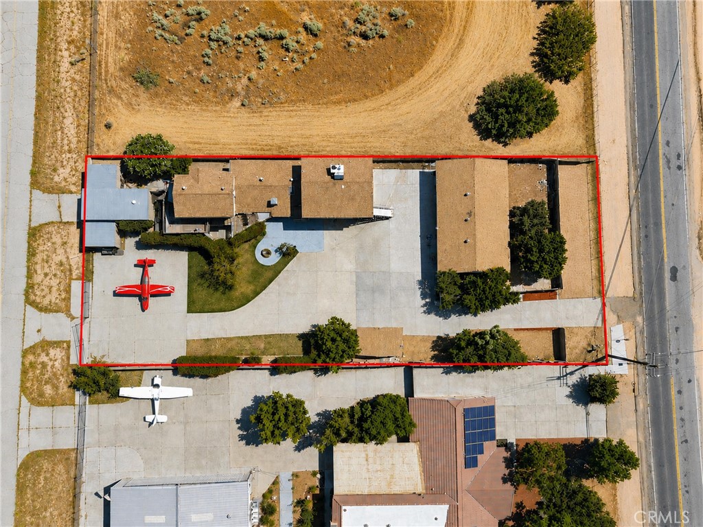 7008 Summit Valley Road Hesperia, CA 92345 - Photo 4 of 48
