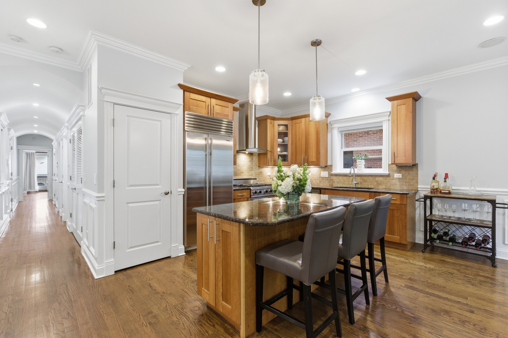 927 West George Street, Unit 2 Chicago, IL 60657 - Photo 12 of 25
