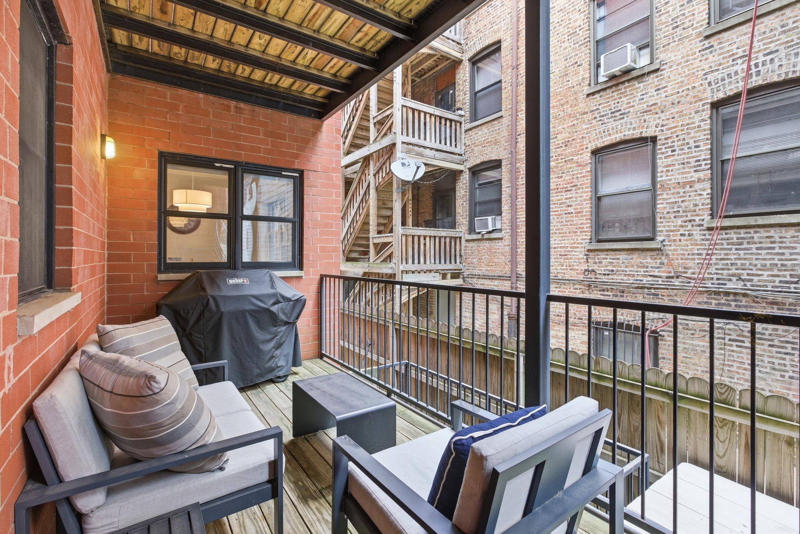 927 West George Street, Unit 2 Chicago, IL 60657 - Photo 24 of 25