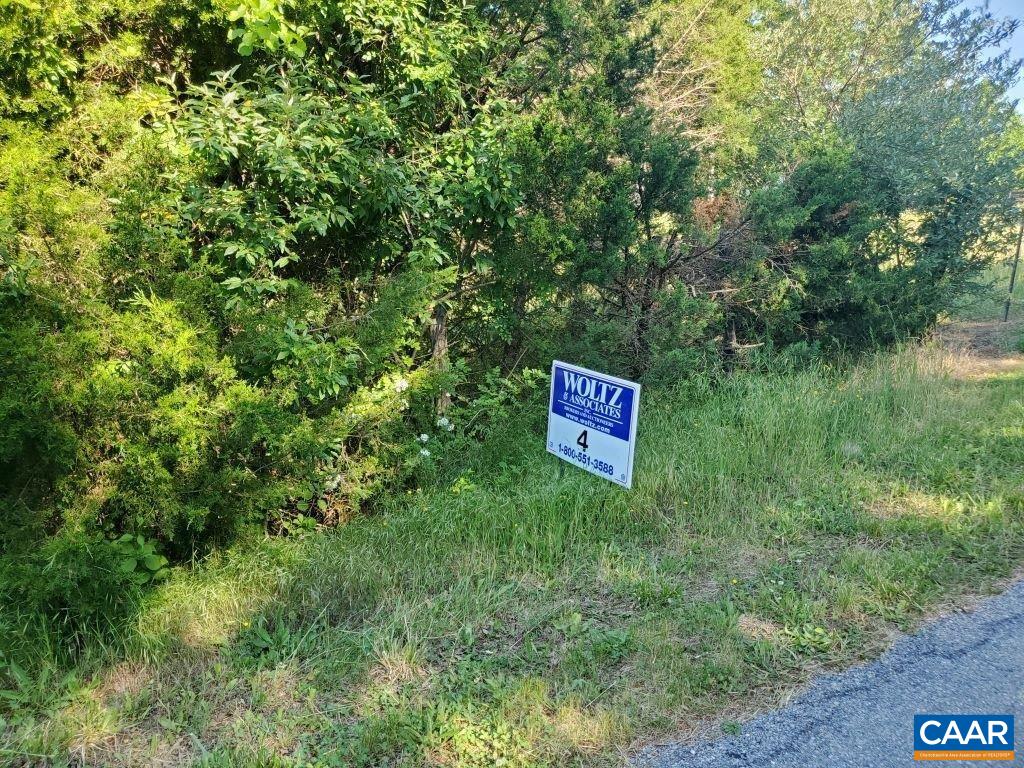 8784 Rocky Ford Road Moneta, VA 24121 - Photo 17 of 27 Gallery Image 17
