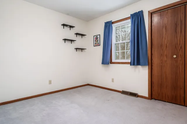 $300,000 | 9336 Old Towne Court, Roscoe, IL 61073