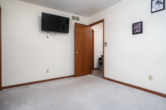 $300,000 | 9336 Old Towne Court, Roscoe, IL 61073