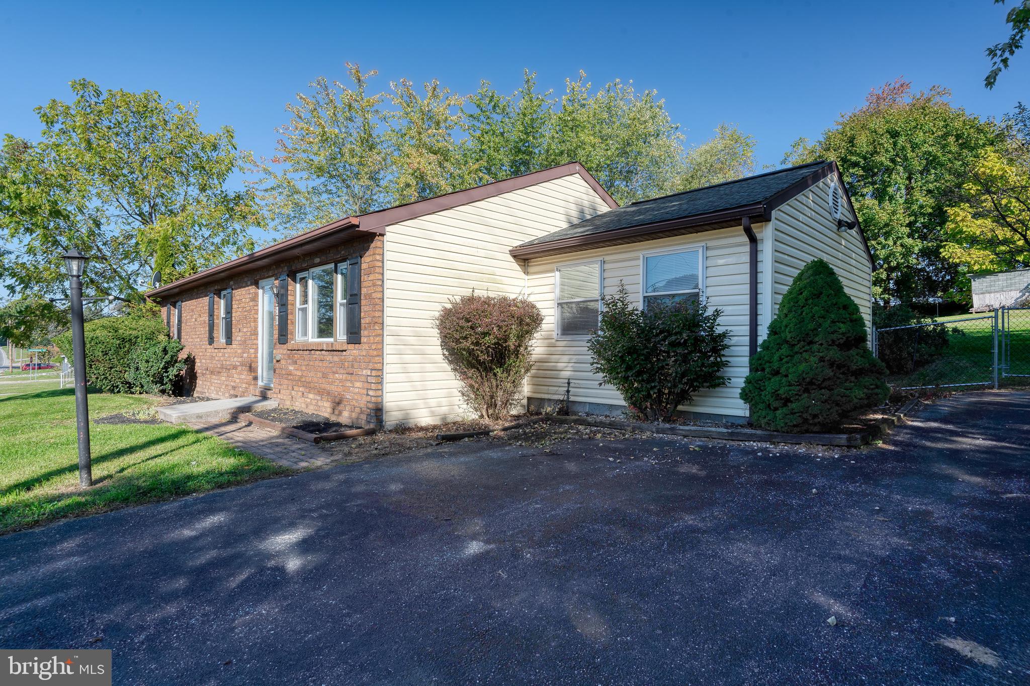420 Black Rock Road Hanover, PA 17331 - Photo 4 of 24