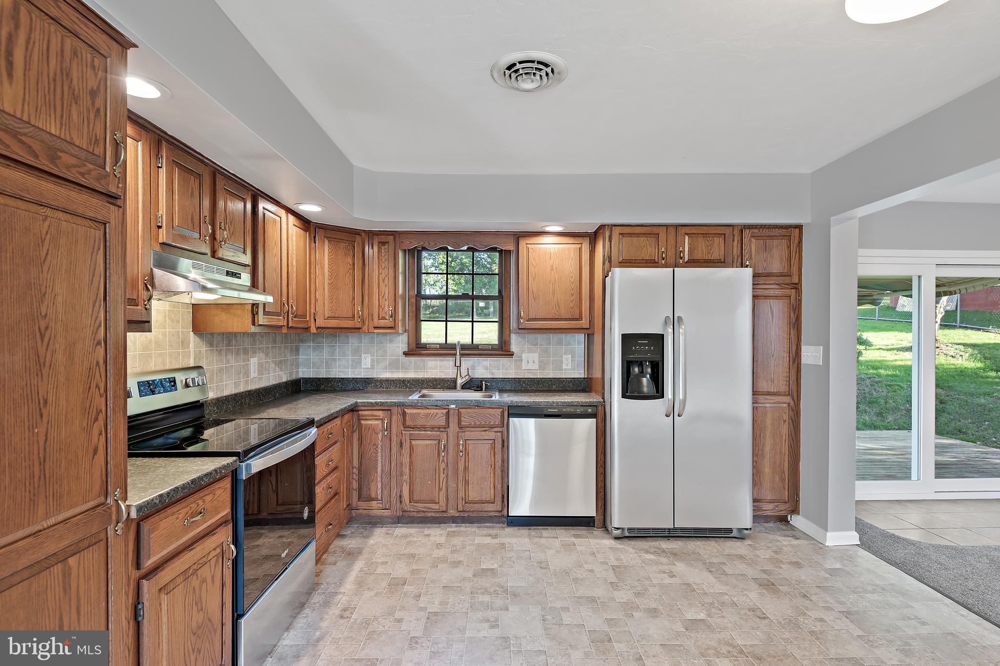 420 Black Rock Road Hanover, PA 17331 - Photo 8 of 24