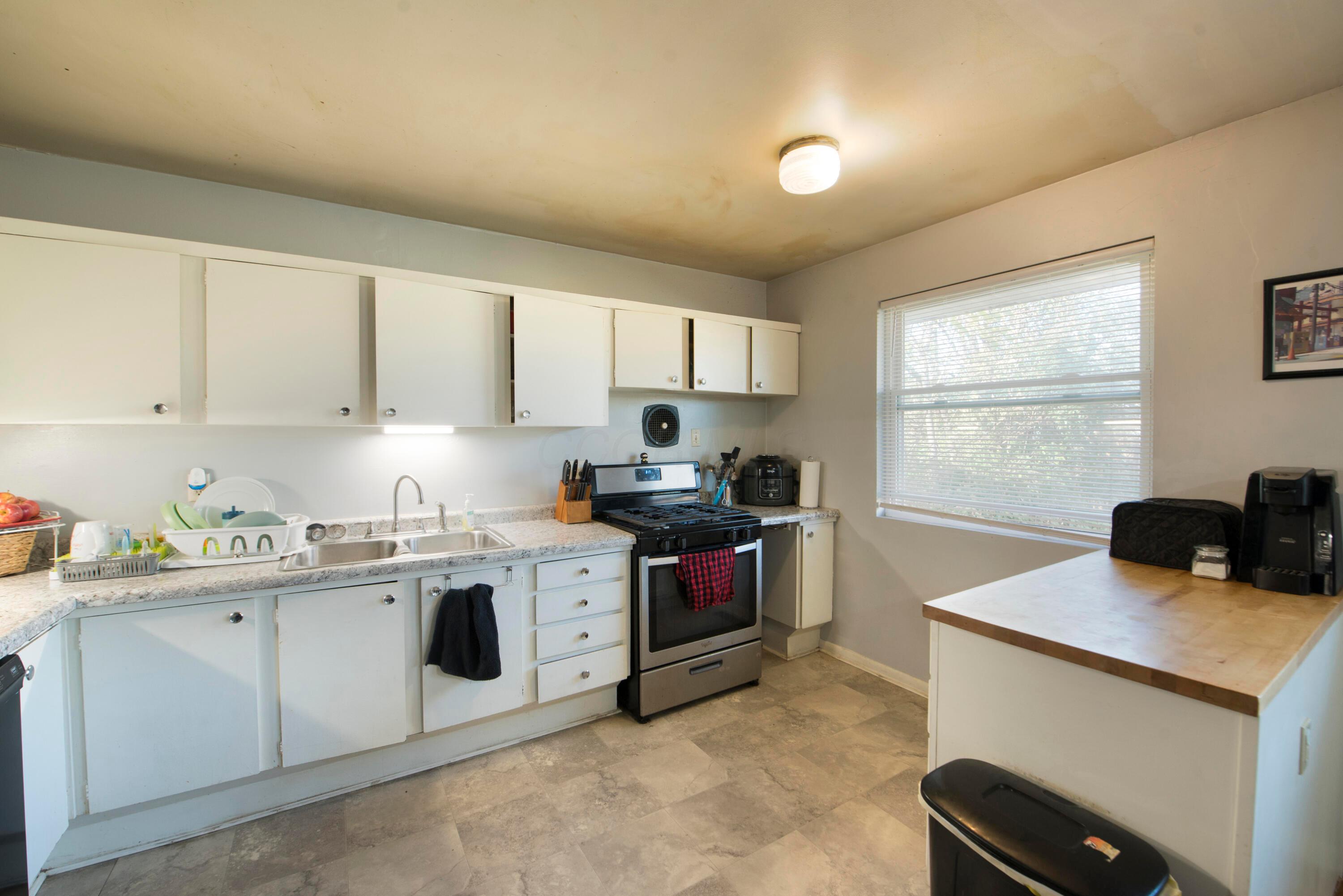 1564 Smith Road Columbus, OH 43207 - Photo 11 of 52 DRM_7456
