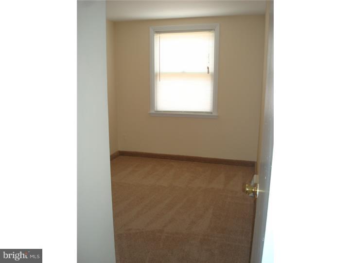 7465 Brockton Road Philadelphia, PA 19151 - Photo 17 of 24 Bedroom 2