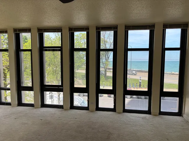 $115,000 | 6700 South South Shore Drive, Unit 2G, Chicago, IL 60649