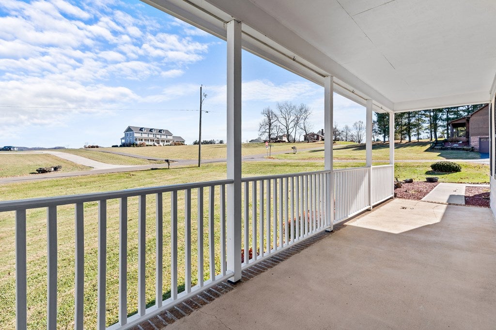 179 Commonwealth Road Galax, VA 24333 - Photo 8 of 50 Gallery Image 8