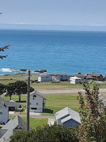 80 Shaker Road Shelter Cove, CA 95589 - Photo 5 of 9