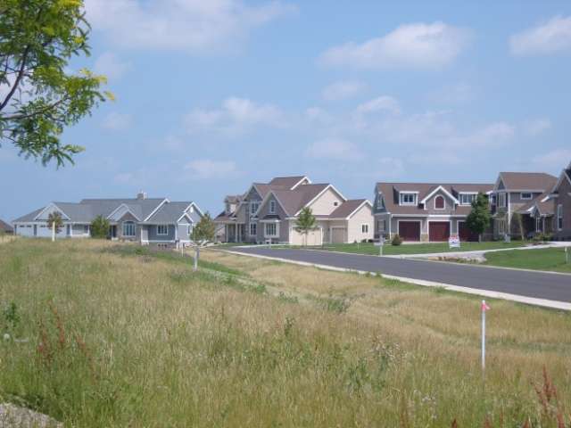 L10 Karolina Way Sun Prairie, WI 53590 - Photo 12 of 23