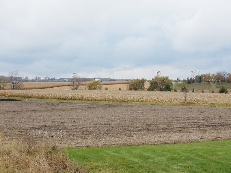 L10 Karolina Way Sun Prairie, WI 53590 - Photo 15 of 23