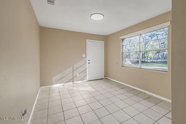 $89,900 | 4718 Jackson Avenue, Moss Point, MS 39563