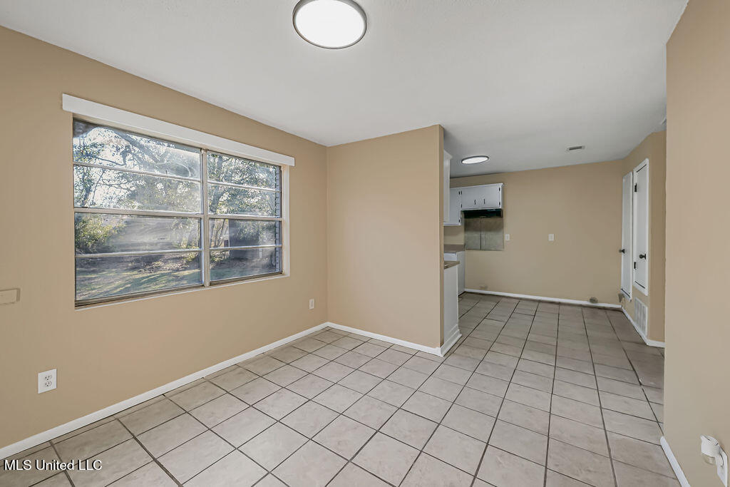 4718 Jackson Avenue Moss Point, MS 39563 - Photo 13 of 16 DSC00725