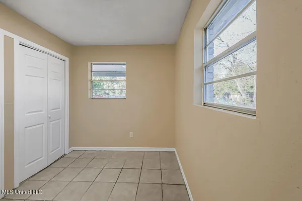 $79,999 | 4718 Jackson Avenue, Moss Point, MS 39563