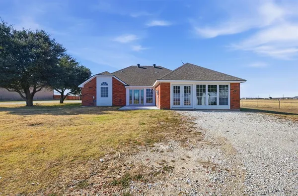 $750,000 | 1177 Plover Circle, Ponder, TX 76259