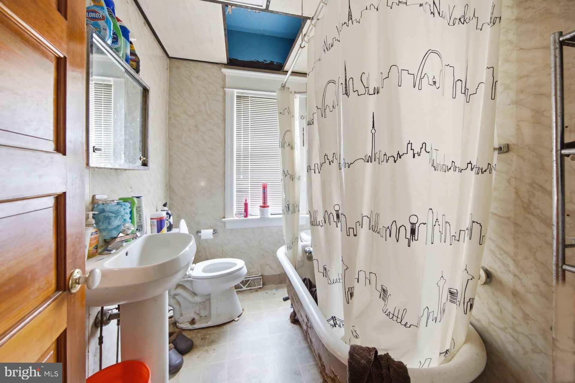774 Fairview Drive Sewell, NJ 08080 - Photo 15 of 15 Bathroom