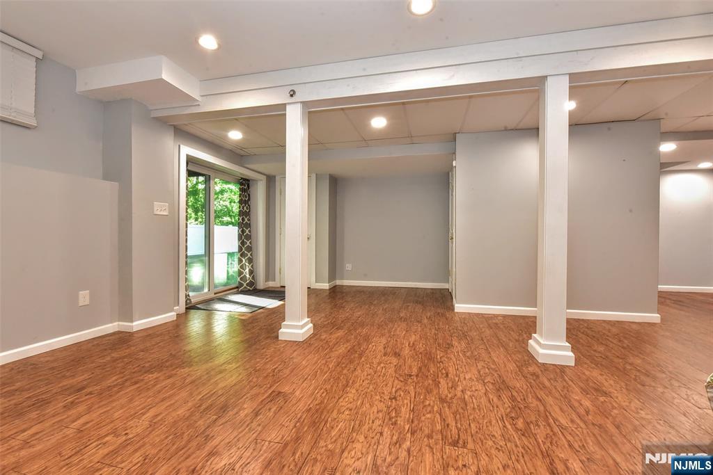 5 Hanson Place Wayne, NJ 07470 - Photo 32 of 38