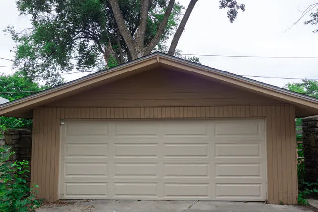a close up of a bathtub