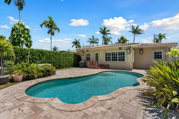 $8,500 | 8934 Emerson Avenue, Surfside, FL 33154