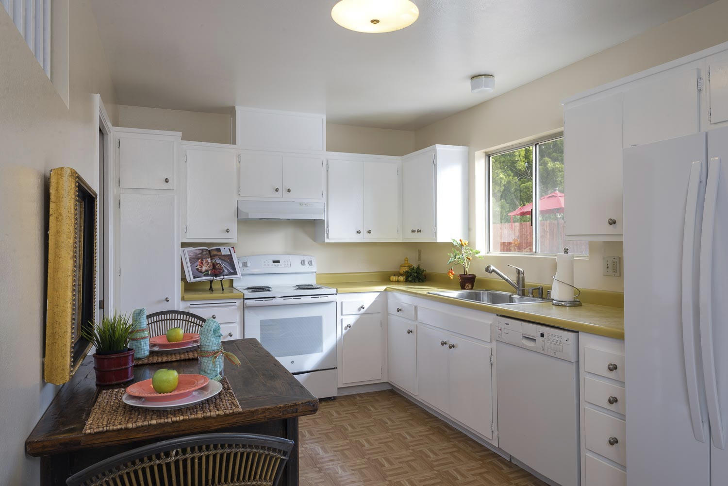 1340 Kenwood Road Santa Barbara, CA 93109 - Photo 8 of 19 Kitchen