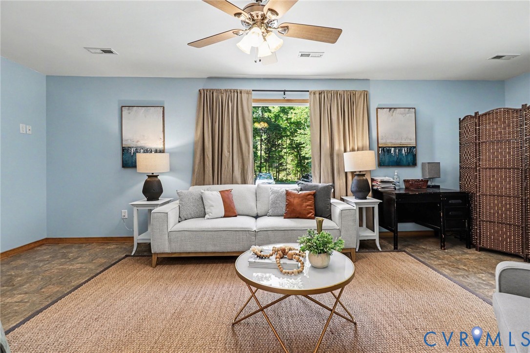 1100 Dotson Road Henrico, VA 23231 - Photo 6 of 31 Inlaw Suite Living Room