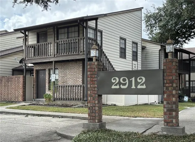 $95,000 | 2912 Manhattan Boulevard, Unit 132, Harvey, LA 70058