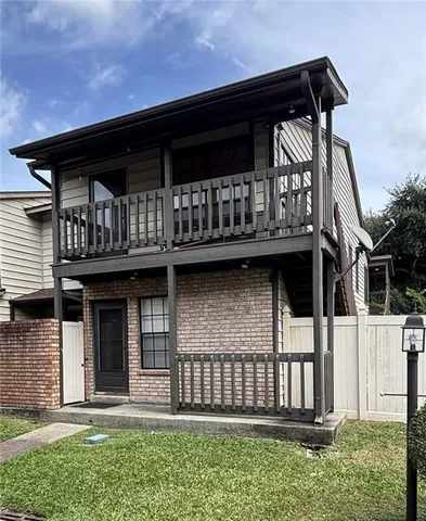$95,000 | 2912 Manhattan Boulevard, Unit 132, Harvey, LA 70058