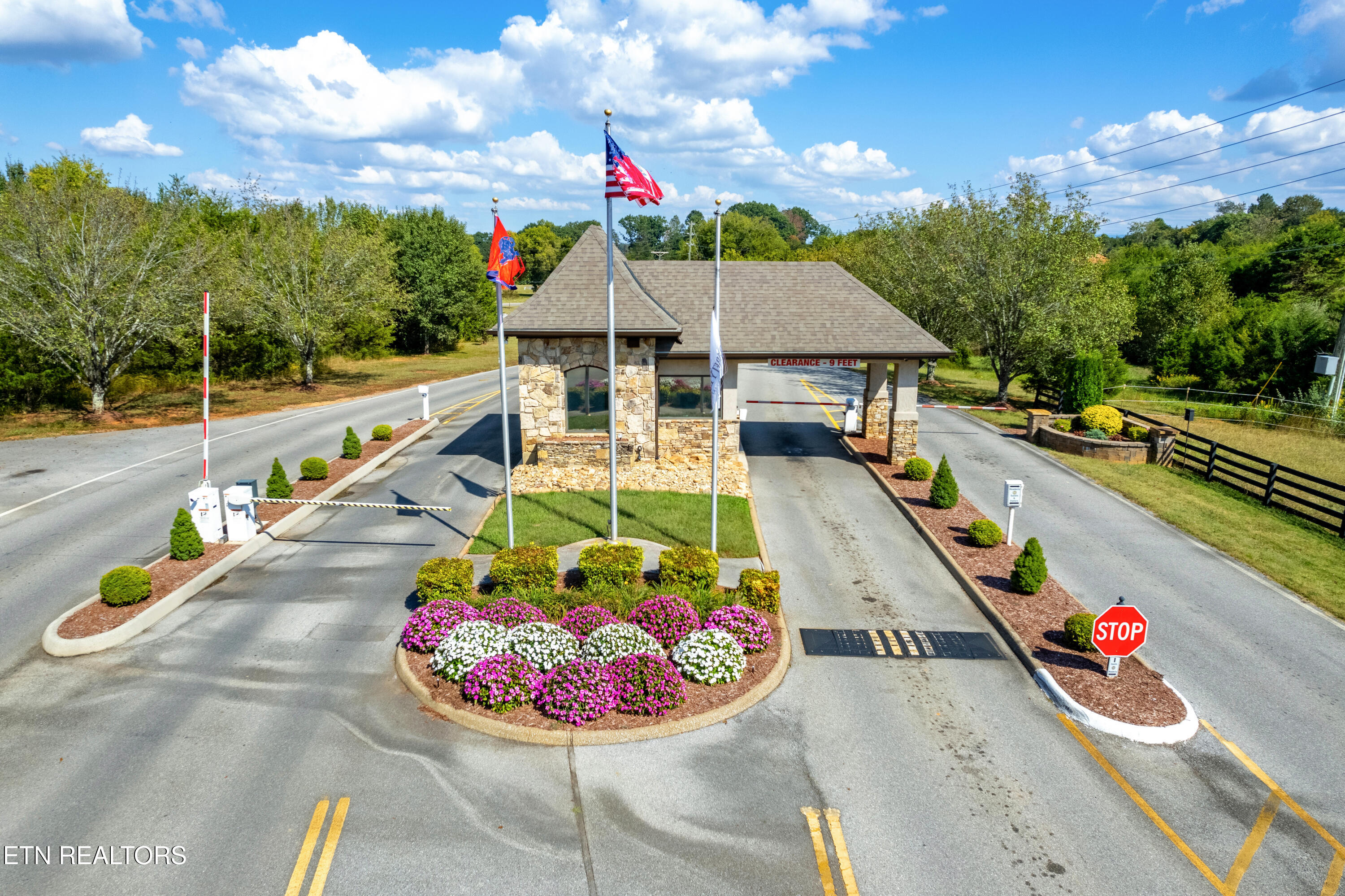 565 Rarity Bay Parkway, Unit 201 Vonore, TN 37885 - Photo 30 of 36 DJI_0545-HDR_1