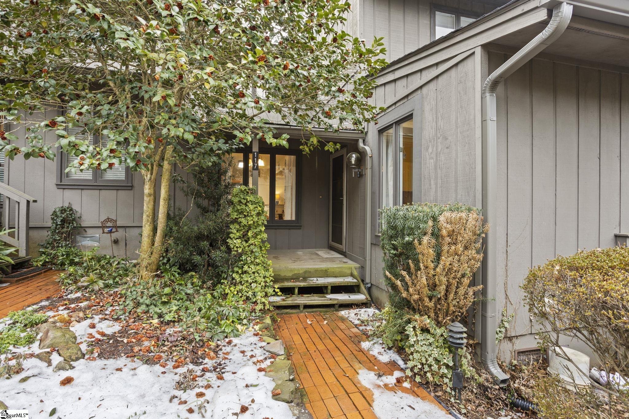 117 Inglewood Way Greenville, SC 29615 - Photo 5 of 39