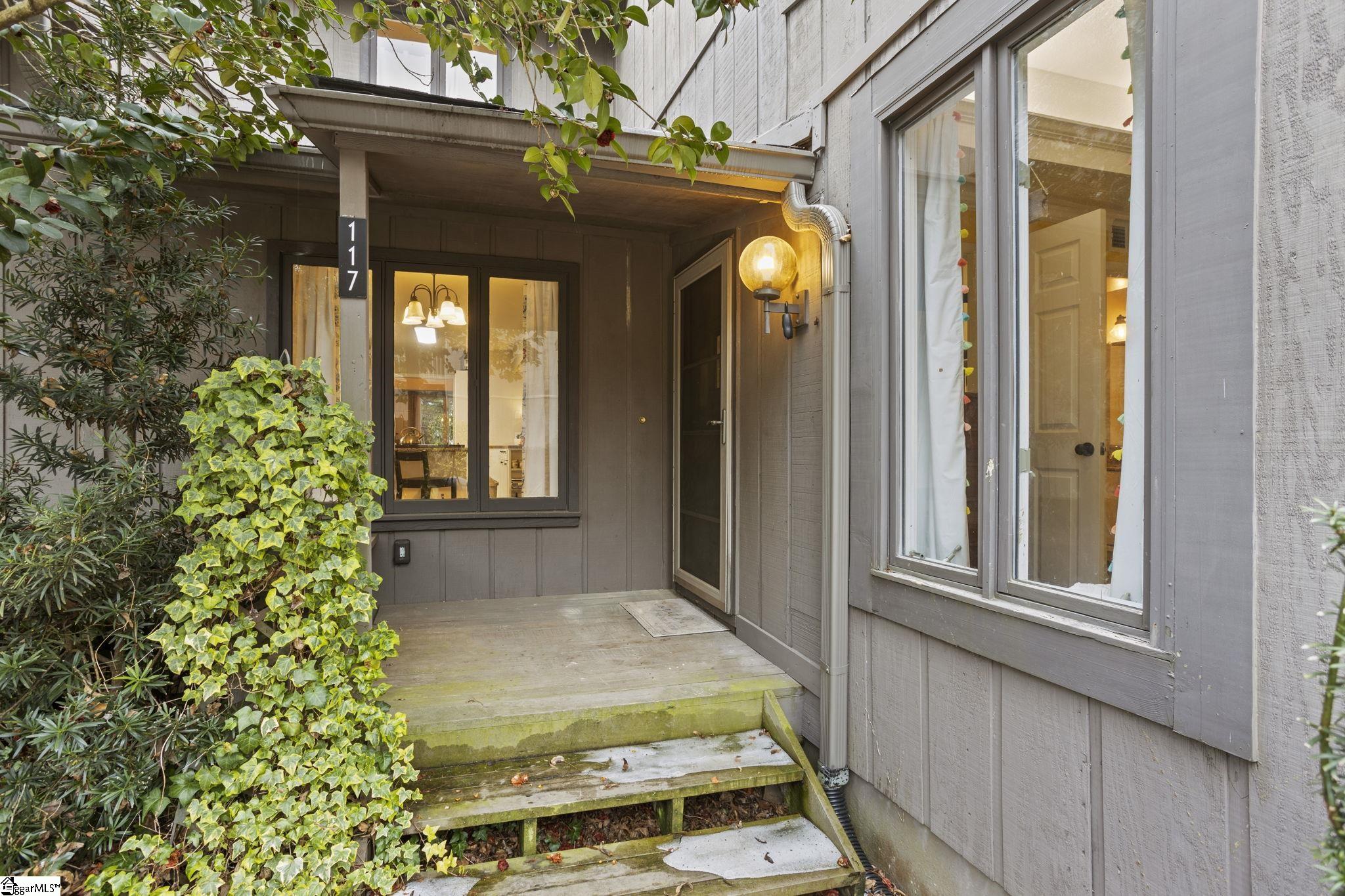 117 Inglewood Way Greenville, SC 29615 - Photo 6 of 39