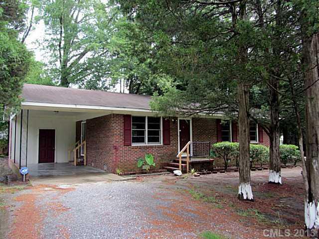 557 Roundtree Circle Chester, SC 29706 - Photo 1 of 10 Gallery Image 1