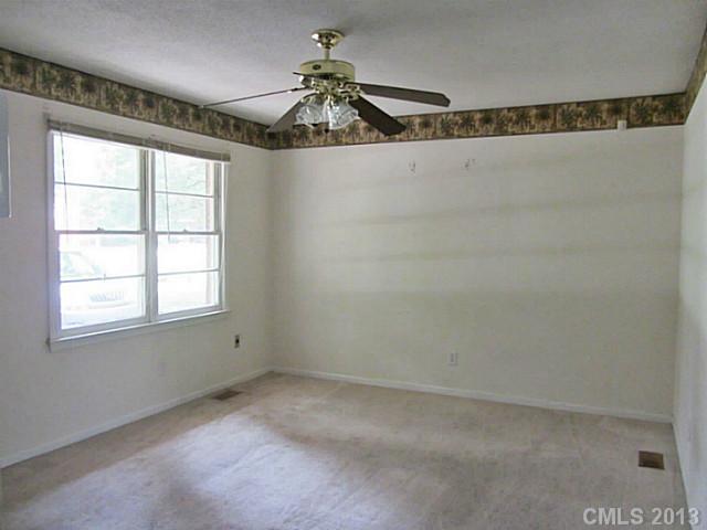 557 Roundtree Circle Chester, SC 29706 - Photo 7 of 10 Gallery Image 7