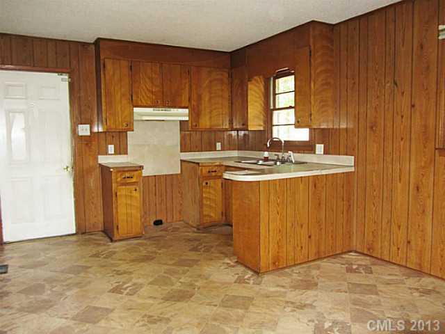 557 Roundtree Circle Chester, SC 29706 - Photo 8 of 10 Gallery Image 8