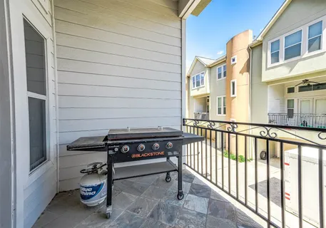 $384,900 | 5723 Petty Street, Houston, TX 77007