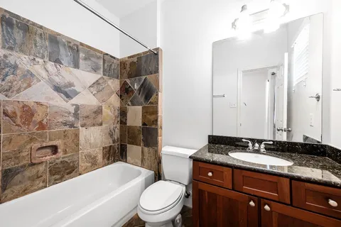 $384,900 | 5723 Petty Street, Houston, TX 77007