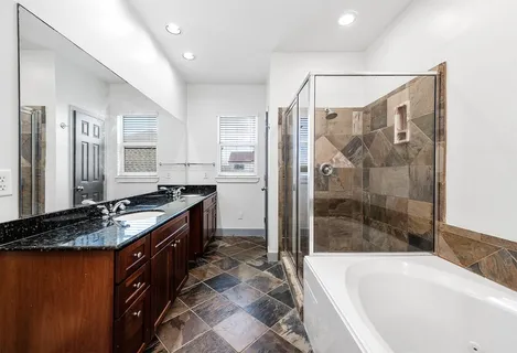 $384,900 | 5723 Petty Street, Houston, TX 77007