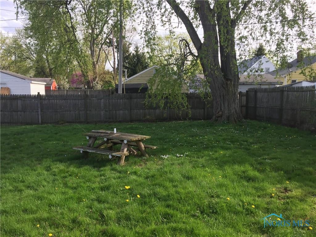 2547 West Laskey Road Toledo, OH 43613 - Photo 4 of 19 Gallery Image 4