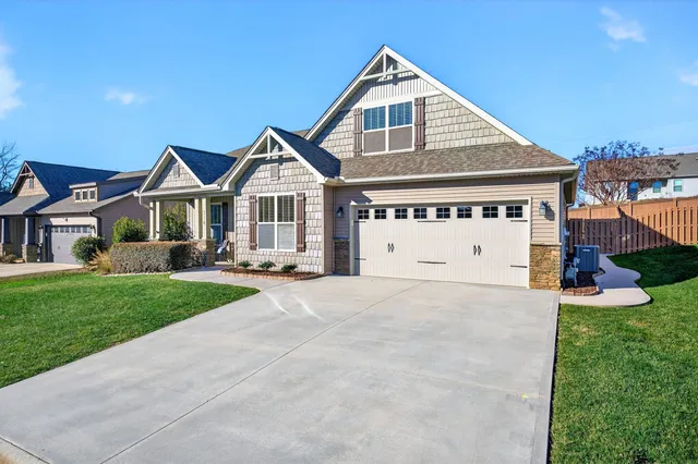 $369,999 | 716 Wynborne Lane, Moore, SC 29369