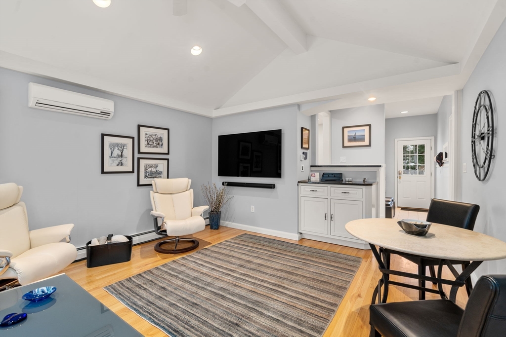 37 Standish Road Needham, MA 02492 - Photo 11 of 22