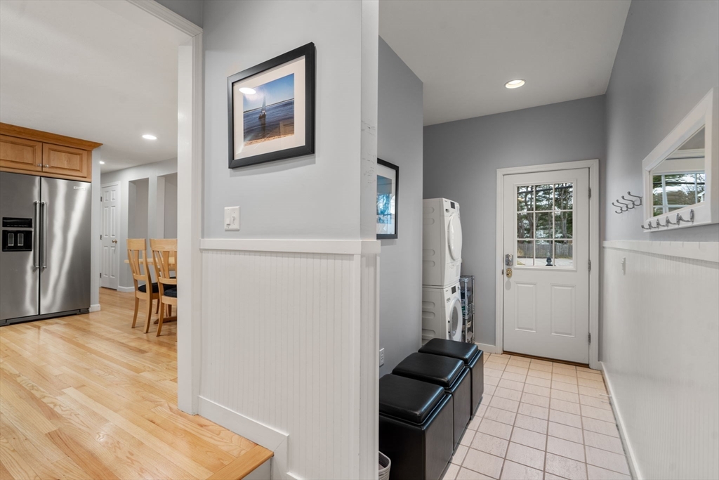 37 Standish Road Needham, MA 02492 - Photo 12 of 22