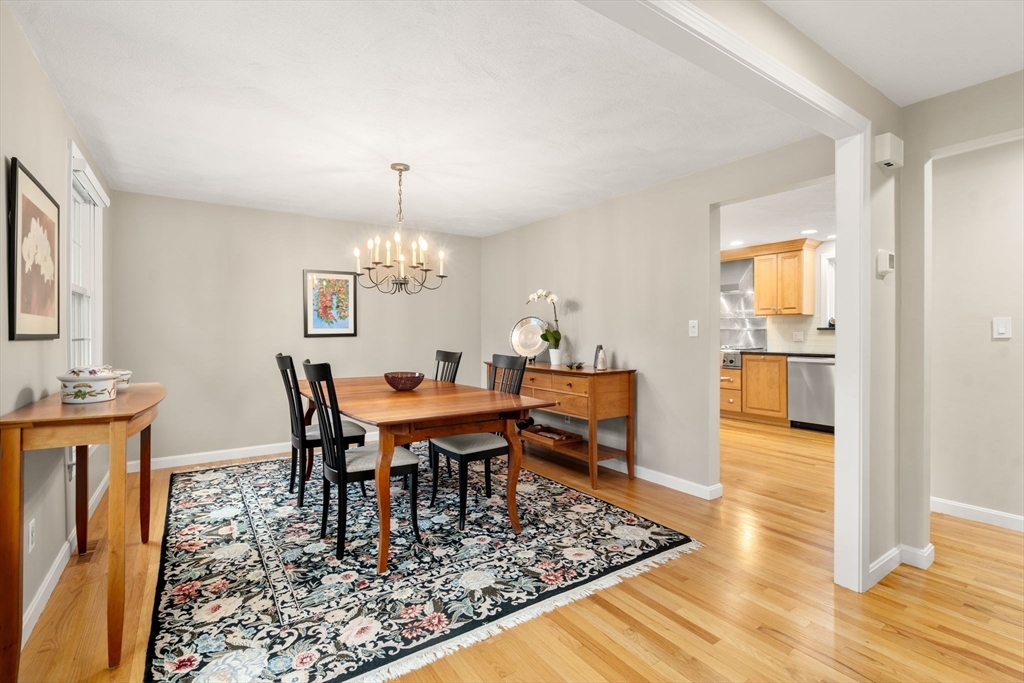 37 Standish Road Needham, MA 02492 - Photo 5 of 22