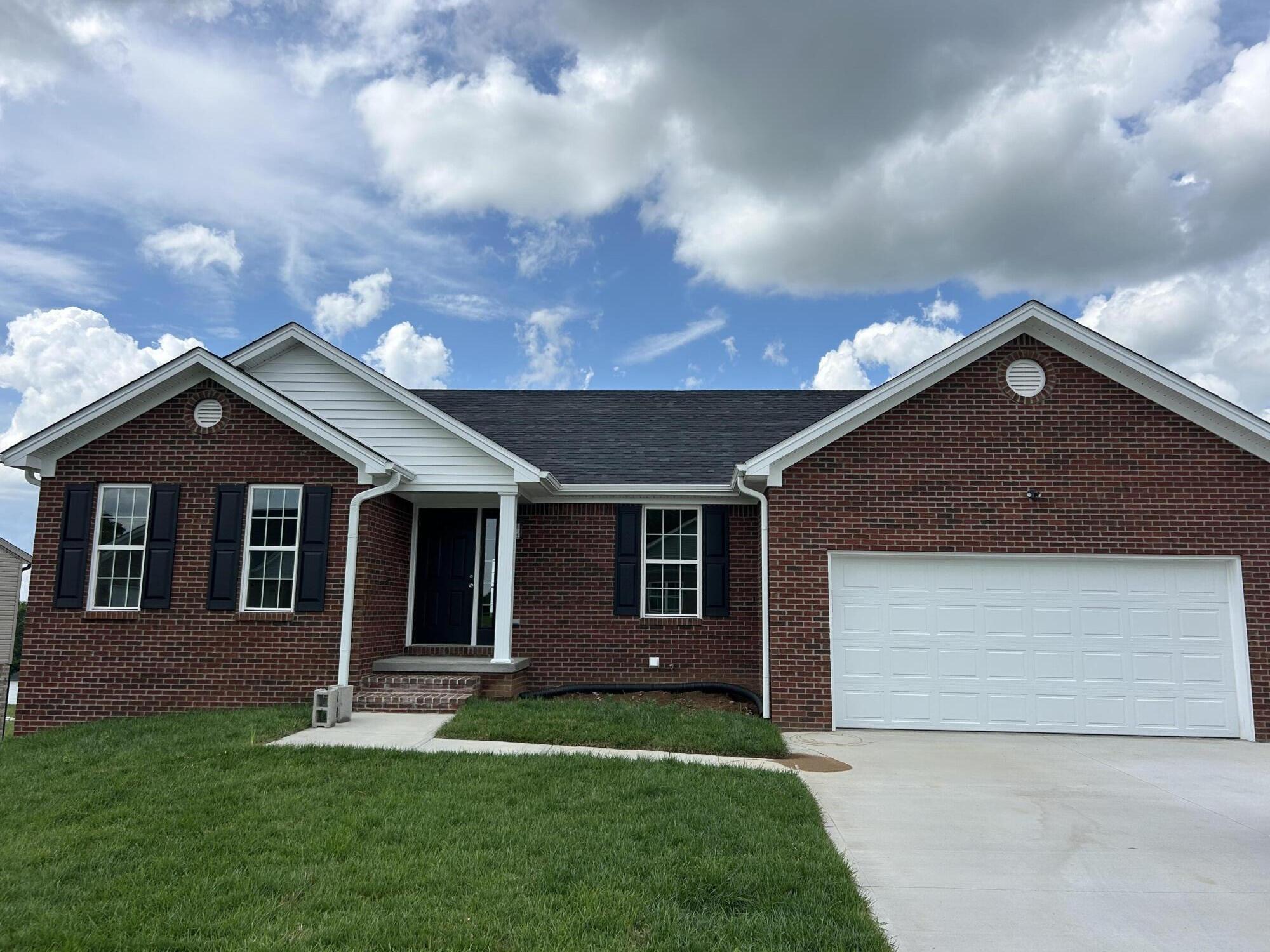 203 Max Cavnes Road Danville, KY 40422 - Photo 1 of 46 IMG_0282