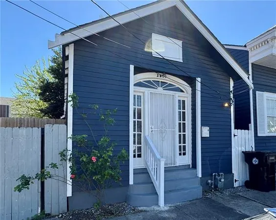 $1,300 | 2814 Danneel Street, New Orleans, LA 70115
