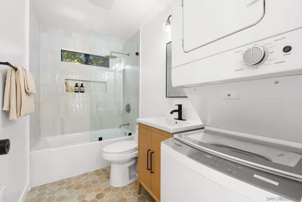 $1,298,888 | 3678 Richmond Street, San Diego, CA 92103