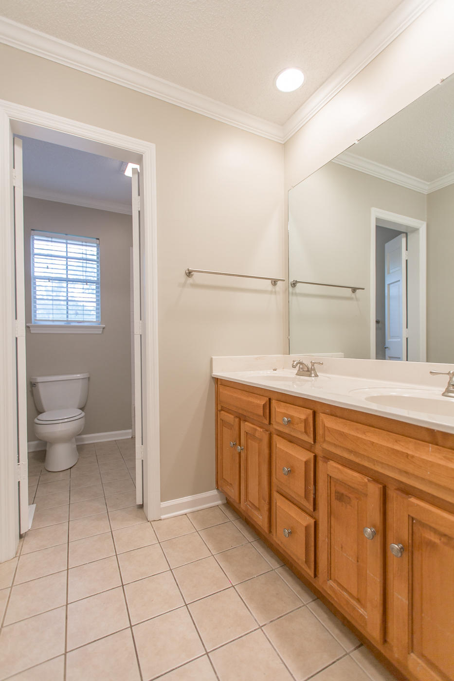 807 Crown Point Road West Signal Mountain, TN 37377 - Photo 20 of 36 Upstairs Hall Bath