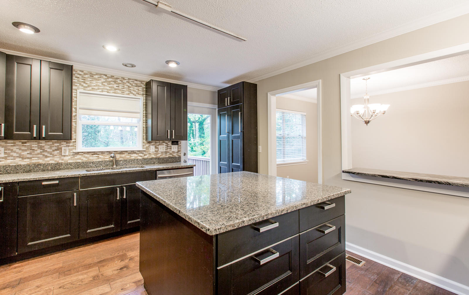 807 Crown Point Road West Signal Mountain, TN 37377 - Photo 8 of 36 Kitchen