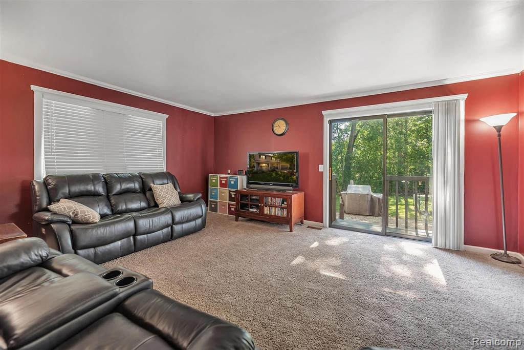 6292 Yorkshire North Riding Road Flint, MI 48532 - Photo 15 of 45