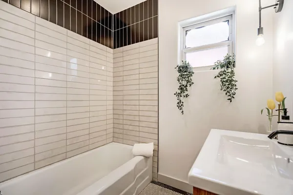 $5,000 | 7018 North 13th Street, Phoenix, AZ 85020