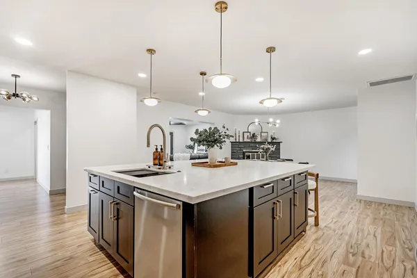 $5,000 | 7018 North 13th Street, Phoenix, AZ 85020