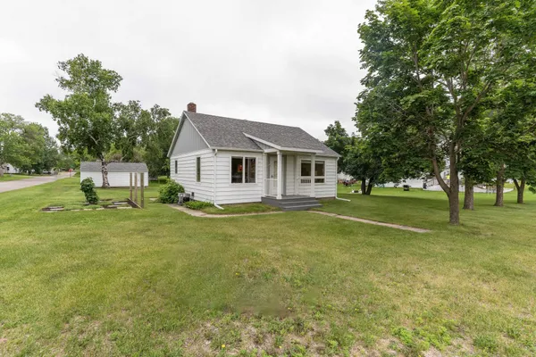 $239,000 | 202 Lake Avenue, Ottertail, MN 56571